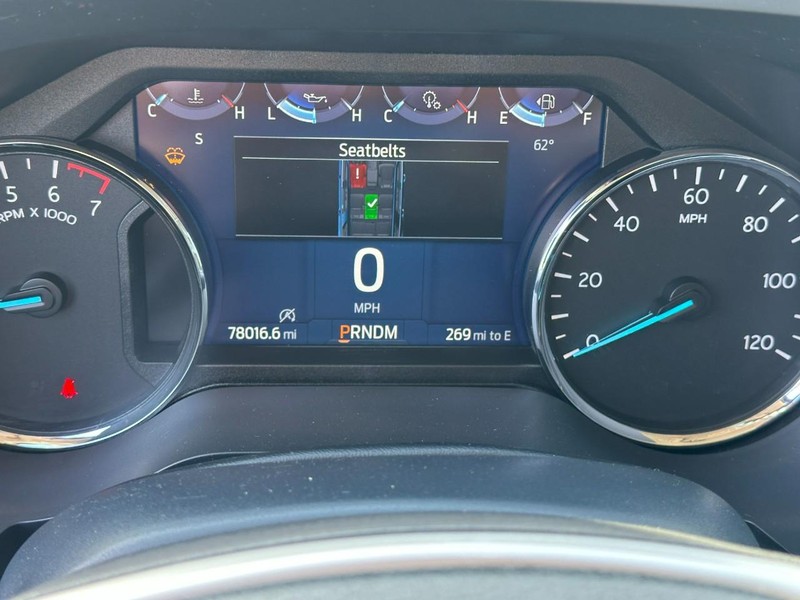 Ford Expedition Max Vehicle Full-screen Gallery Image 23