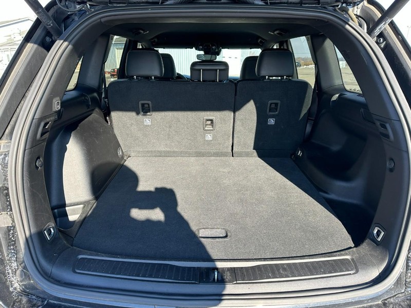 Jeep Grand Cherokee Vehicle Full-screen Gallery Image 5