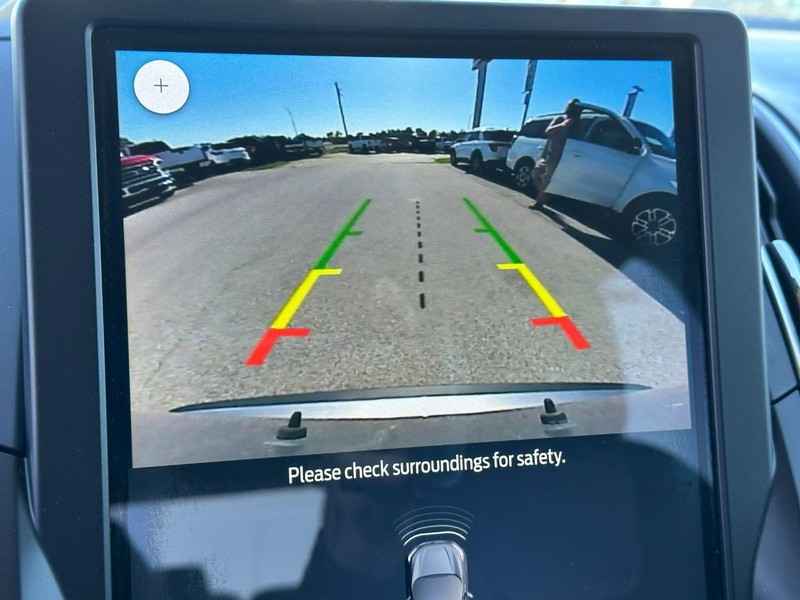 Ford Edge Vehicle Full-screen Gallery Image 22