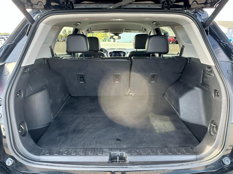 GMC Terrain Vehicle Full-screen Gallery Image 5