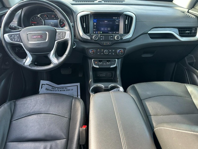 GMC Terrain Vehicle Full-screen Gallery Image 12