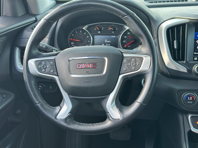 GMC Terrain Vehicle Full-screen Gallery Image 13