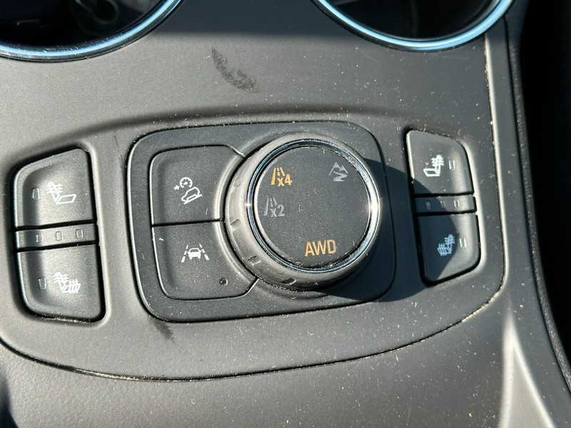 GMC Terrain Vehicle Full-screen Gallery Image 22