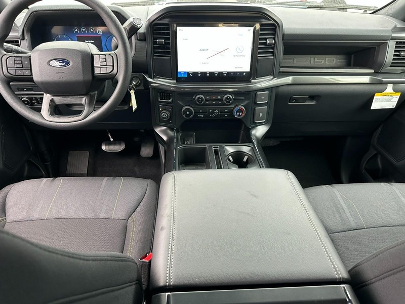 Ford F-150 Vehicle Full-screen Gallery Image 5