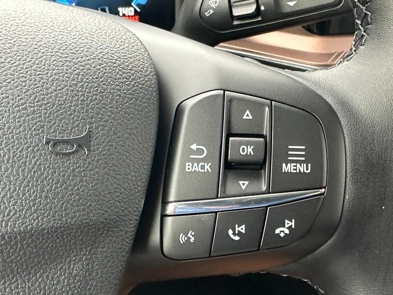 Ford Bronco Sport Vehicle Full-screen Gallery Image 13