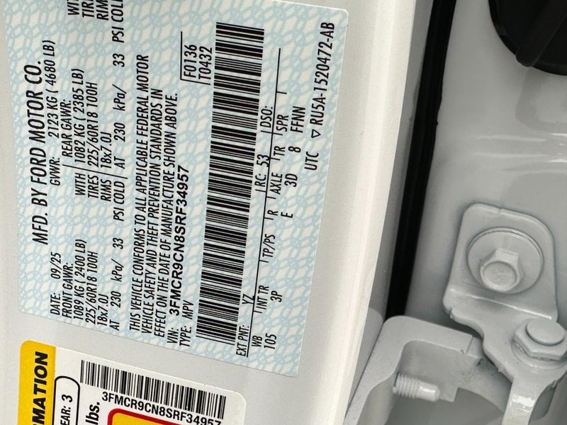 Ford Bronco Sport Vehicle Full-screen Gallery Image 16