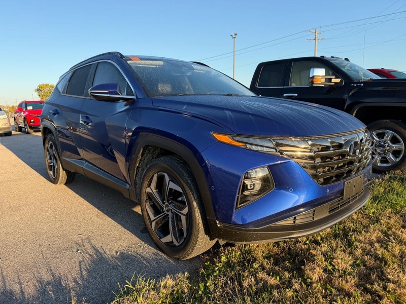 Hyundai Tucson Vehicle Full-screen Gallery Image 2