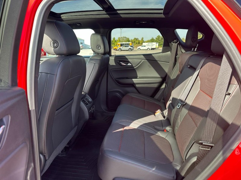 Chevrolet Blazer Vehicle Full-screen Gallery Image 10