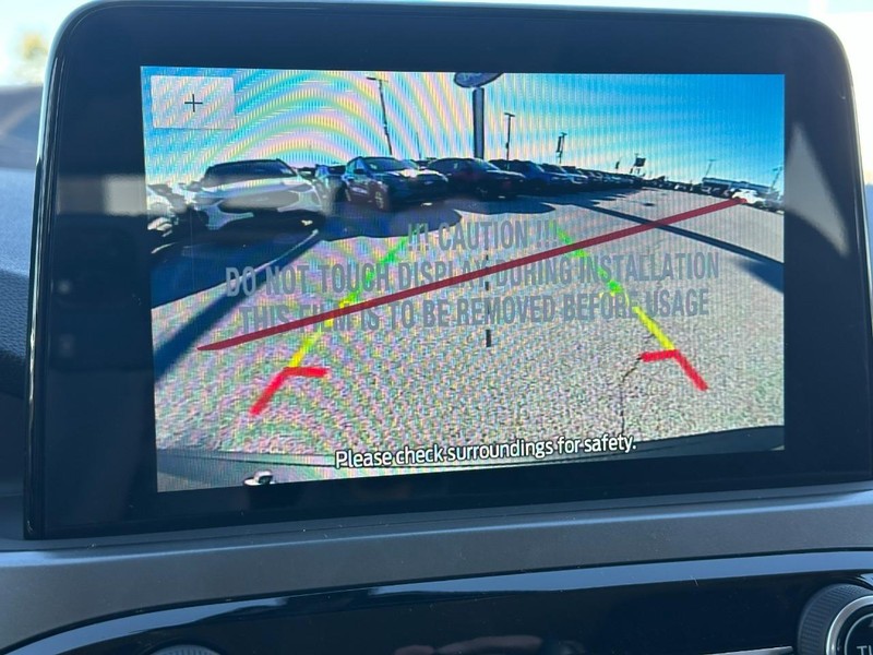 Ford Escape Vehicle Full-screen Gallery Image 15