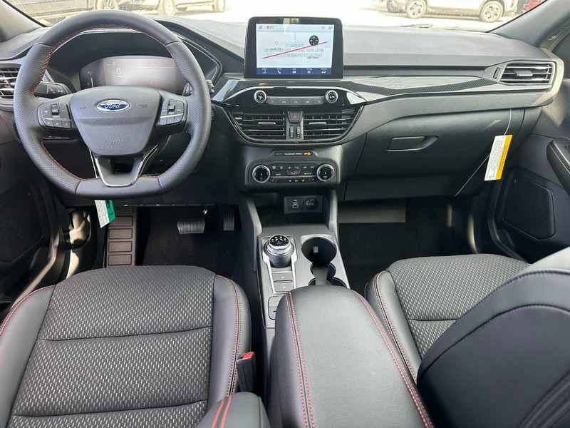 Ford Escape Vehicle Full-screen Gallery Image 5
