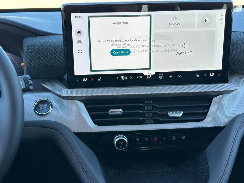 Ford Explorer Vehicle Full-screen Gallery Image 8