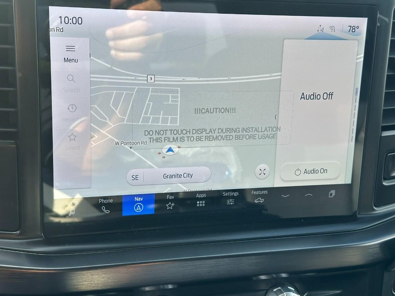 Ford Super Duty F-250 SRW Vehicle Full-screen Gallery Image 15