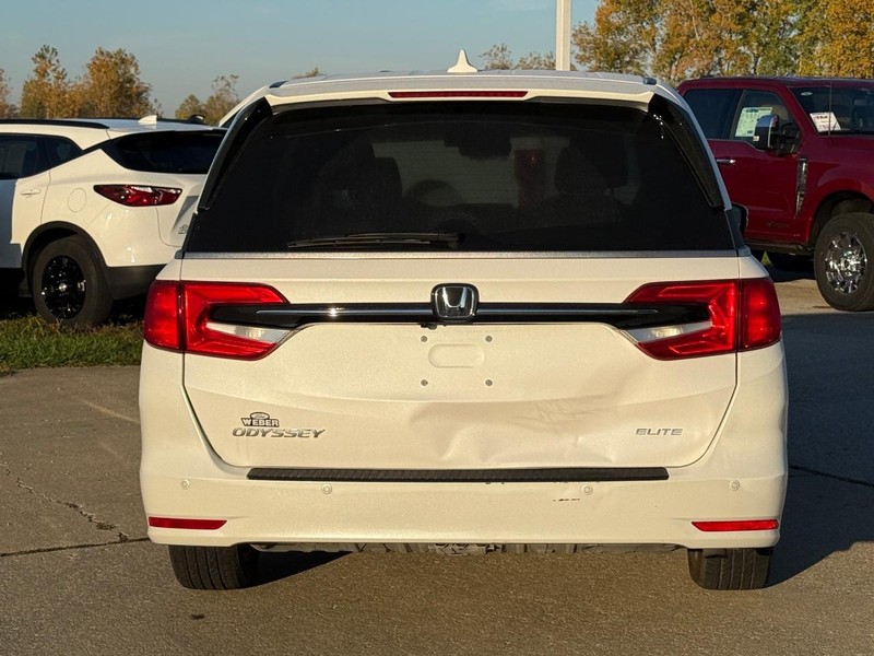 Honda Odyssey Vehicle Full-screen Gallery Image 4