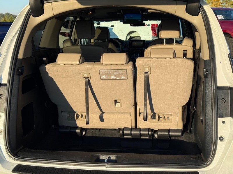 Honda Odyssey Vehicle Full-screen Gallery Image 6