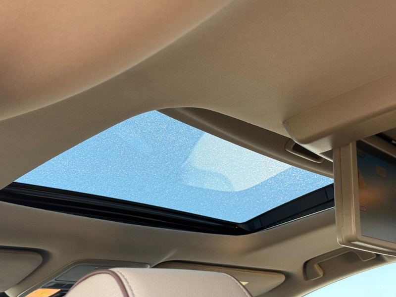 Honda Odyssey Vehicle Full-screen Gallery Image 13