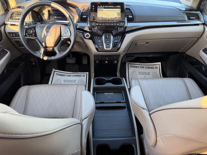Honda Odyssey Vehicle Full-screen Gallery Image 14