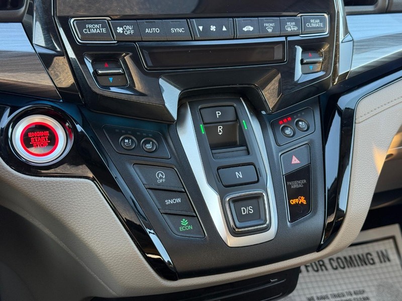 Honda Odyssey Vehicle Full-screen Gallery Image 20