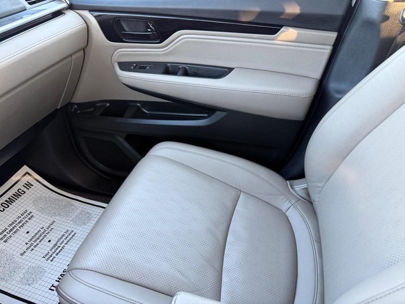 Honda Odyssey Vehicle Full-screen Gallery Image 23