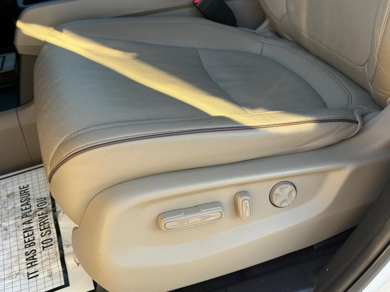 Honda Odyssey Vehicle Full-screen Gallery Image 27