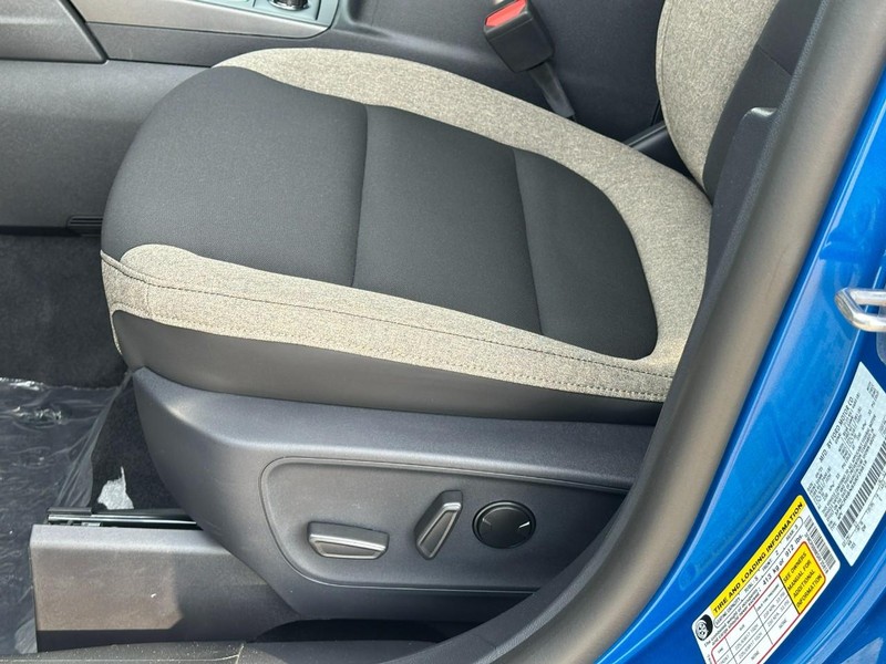 Ford Bronco Sport Vehicle Full-screen Gallery Image 10