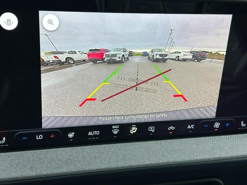 Ford Maverick Vehicle Full-screen Gallery Image 14