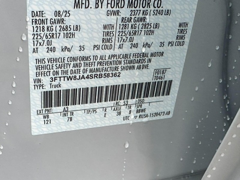 Ford Maverick Vehicle Full-screen Gallery Image 15