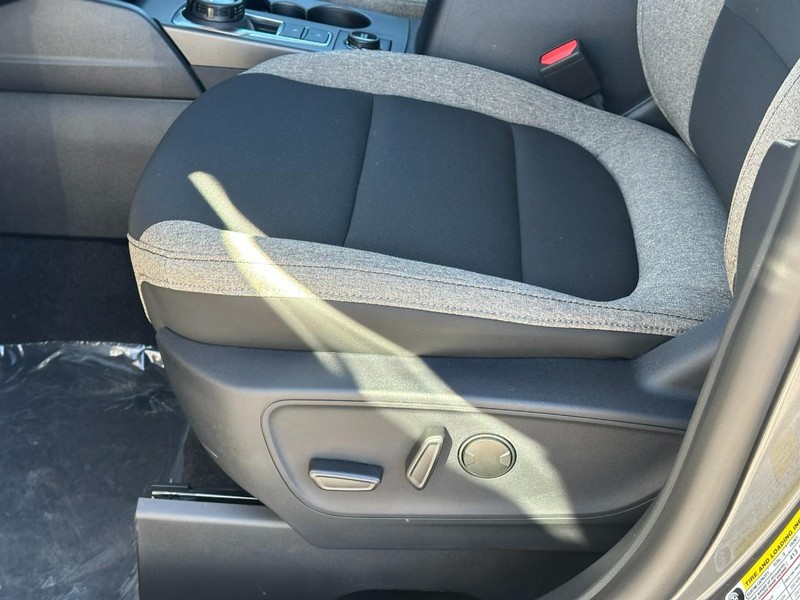 Ford Bronco Sport Vehicle Full-screen Gallery Image 10