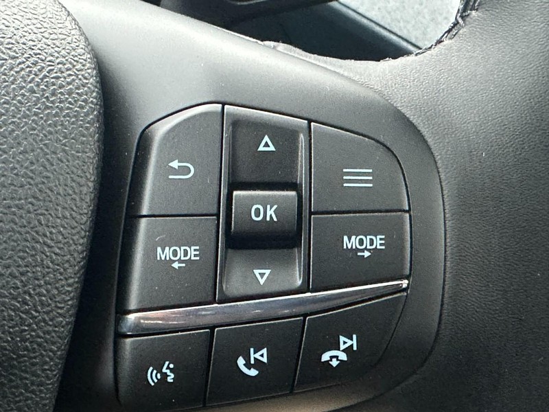 Ford Maverick Vehicle Full-screen Gallery Image 13