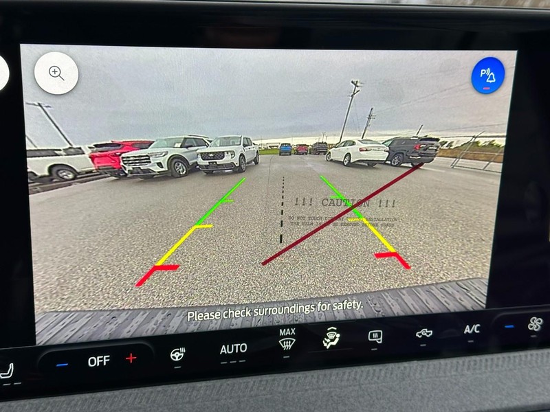 Ford Maverick Vehicle Full-screen Gallery Image 14