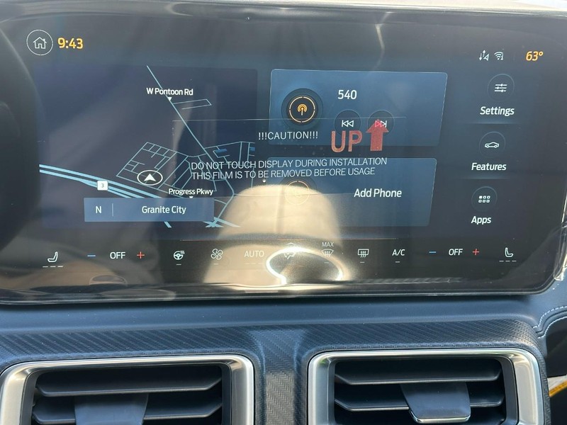 Ford Mustang Vehicle Full-screen Gallery Image 13