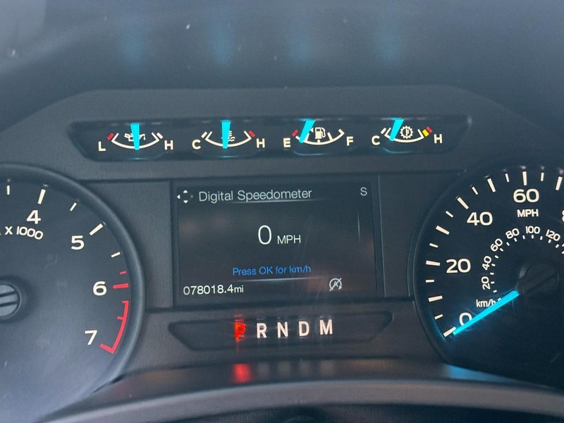 Ford F-150 Vehicle Full-screen Gallery Image 19