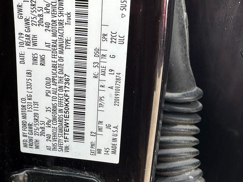 Ford F-150 Vehicle Full-screen Gallery Image 22