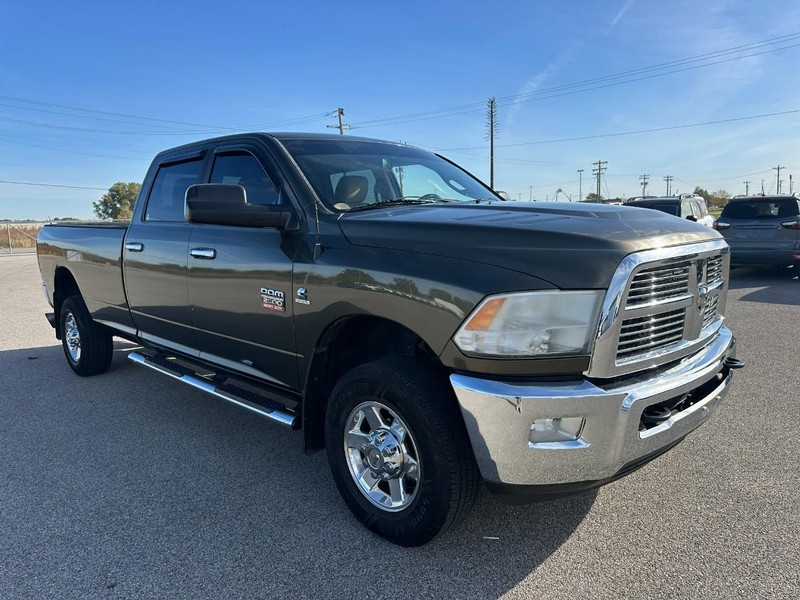 Ram 2500 Vehicle Full-screen Gallery Image 8