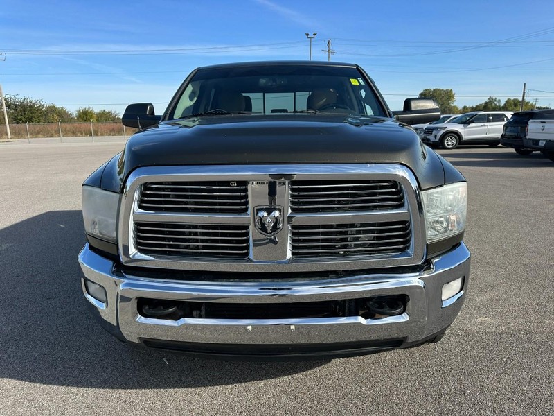 Ram 2500 Vehicle Full-screen Gallery Image 9