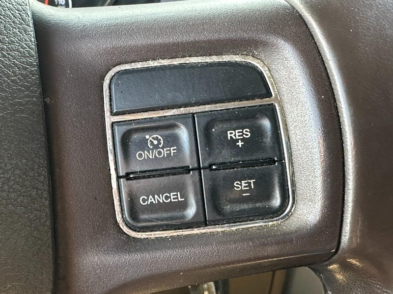 Ram 2500 Vehicle Full-screen Gallery Image 18