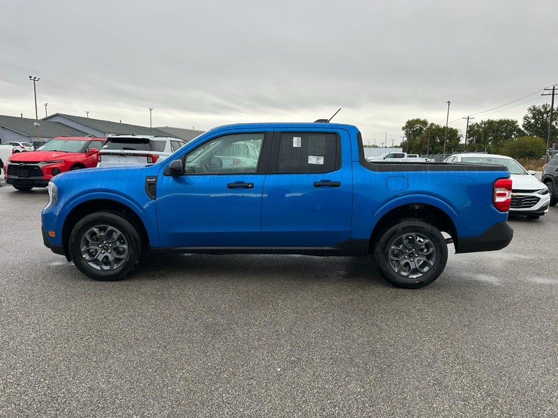 Ford Maverick Vehicle Full-screen Gallery Image 2