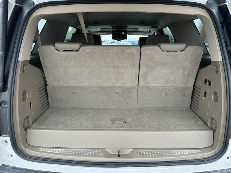 Chevrolet Tahoe Vehicle Full-screen Gallery Image 5