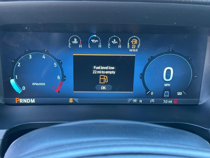 Ford F-150 Vehicle Full-screen Gallery Image 13