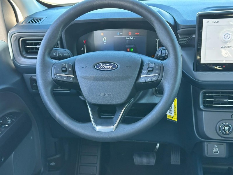 Ford Maverick Vehicle Full-screen Gallery Image 6