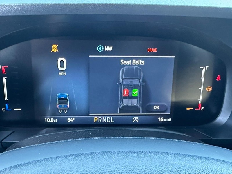 Ford Maverick Vehicle Full-screen Gallery Image 12