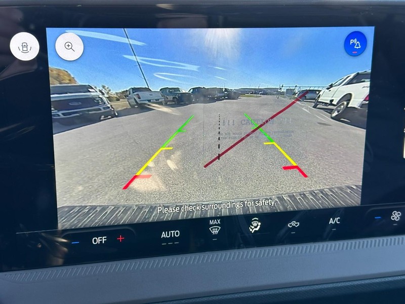 Ford Maverick Vehicle Full-screen Gallery Image 13