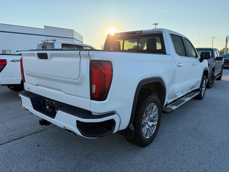 GMC Sierra 1500 Vehicle Full-screen Gallery Image 4