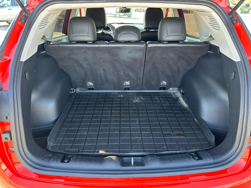 Jeep Compass Vehicle Full-screen Gallery Image 5