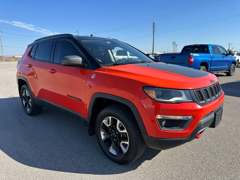 Jeep Compass Vehicle Full-screen Gallery Image 8