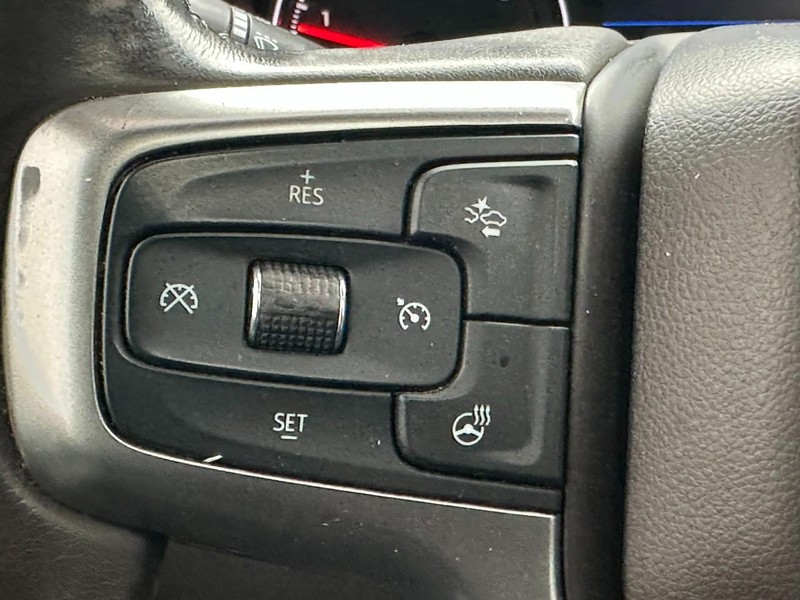 Chevrolet Silverado 1500 Vehicle Full-screen Gallery Image 20