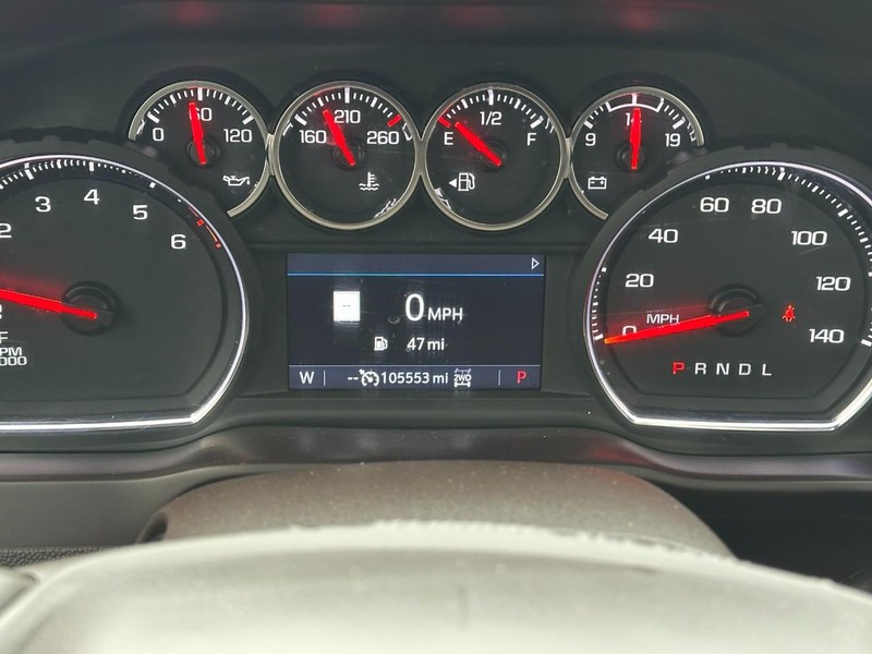 Chevrolet Silverado 1500 Vehicle Full-screen Gallery Image 22