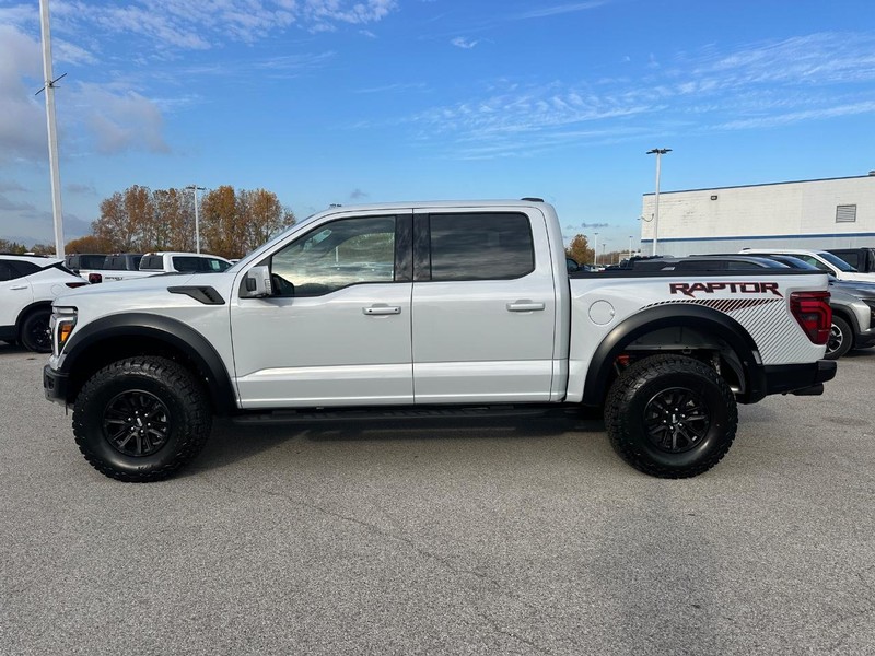 Ford F-150 Vehicle Full-screen Gallery Image 2