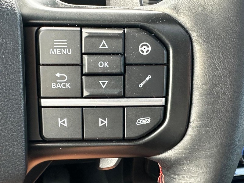 Ford F-150 Vehicle Full-screen Gallery Image 14