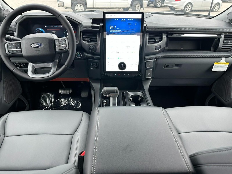 Ford F-150 Lightning Vehicle Full-screen Gallery Image 5