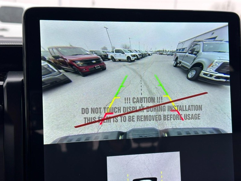 Ford F-150 Lightning Vehicle Full-screen Gallery Image 13